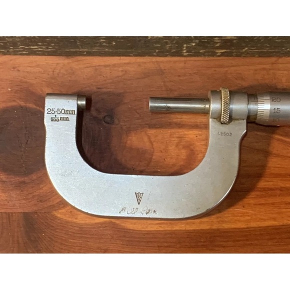 AWN Lehnwerkstatt Micrometer with Wooden Box - Picture 4 of 9